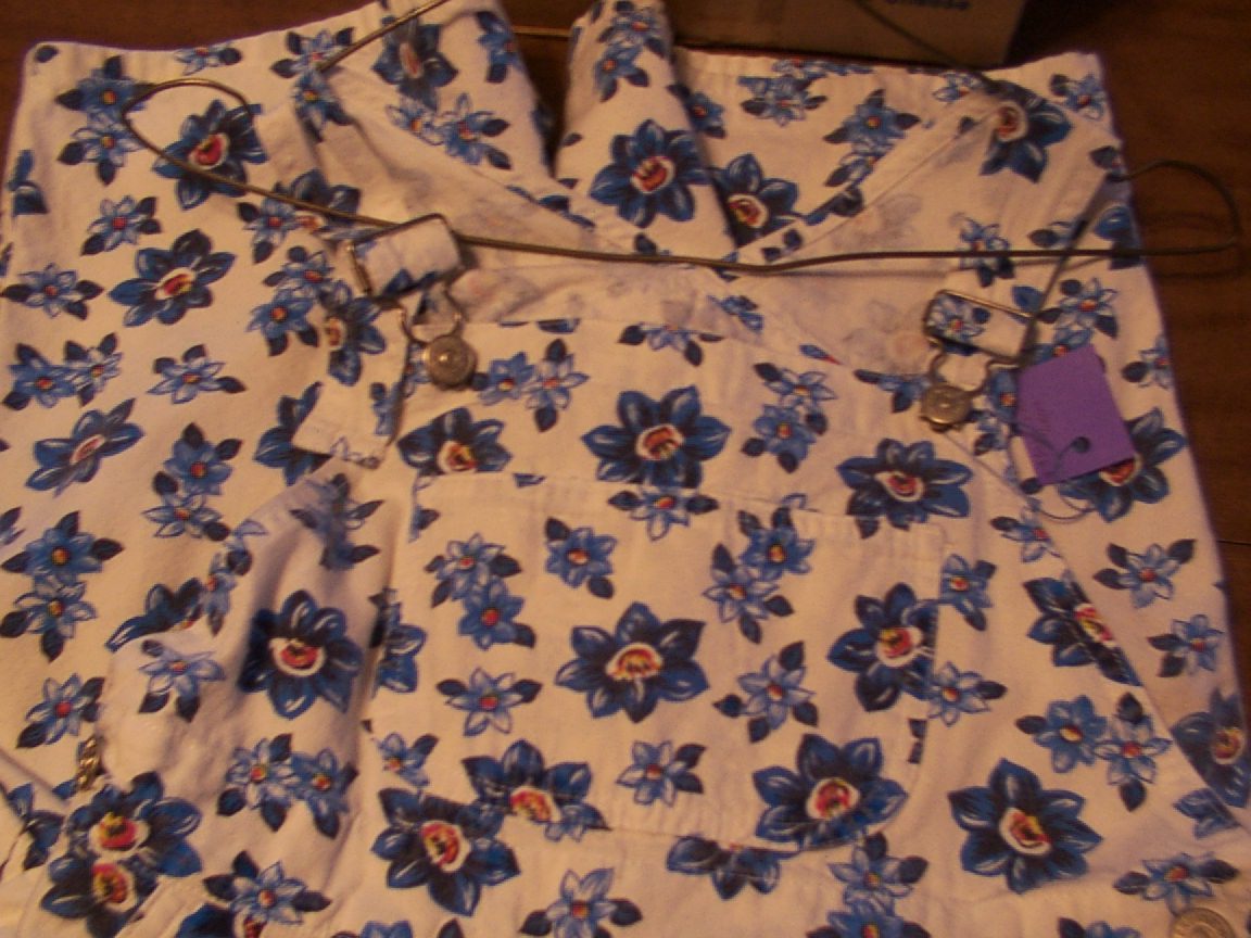 Floral shortall-size 8/10