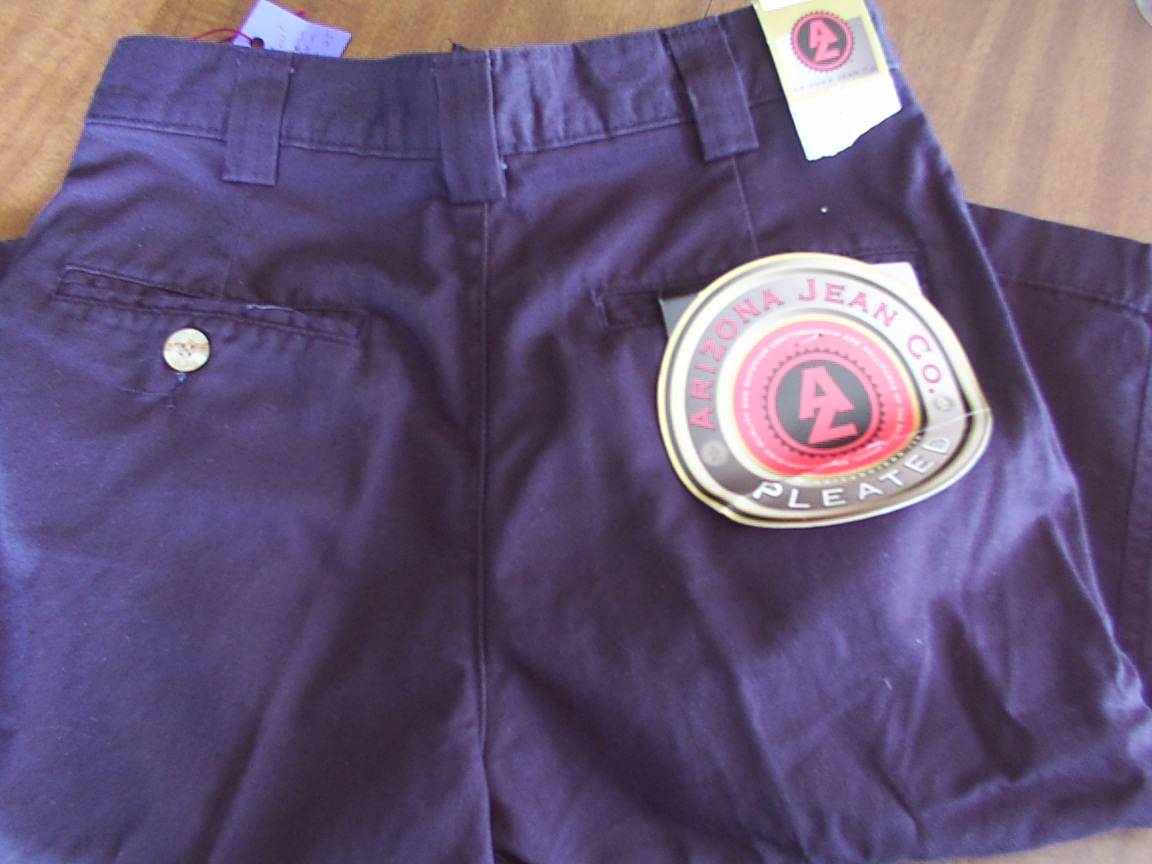 Navy nwt Arizona shorts size 14 slim